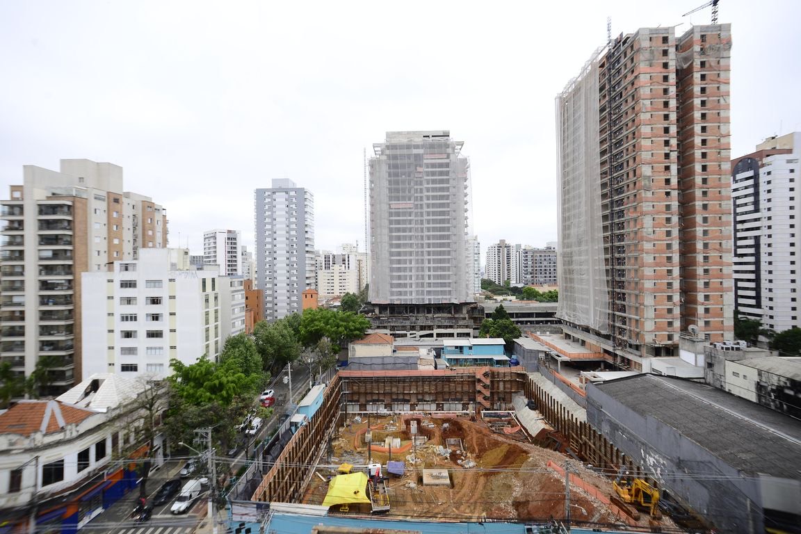 2 dormitórios amplos na Vila Mariana