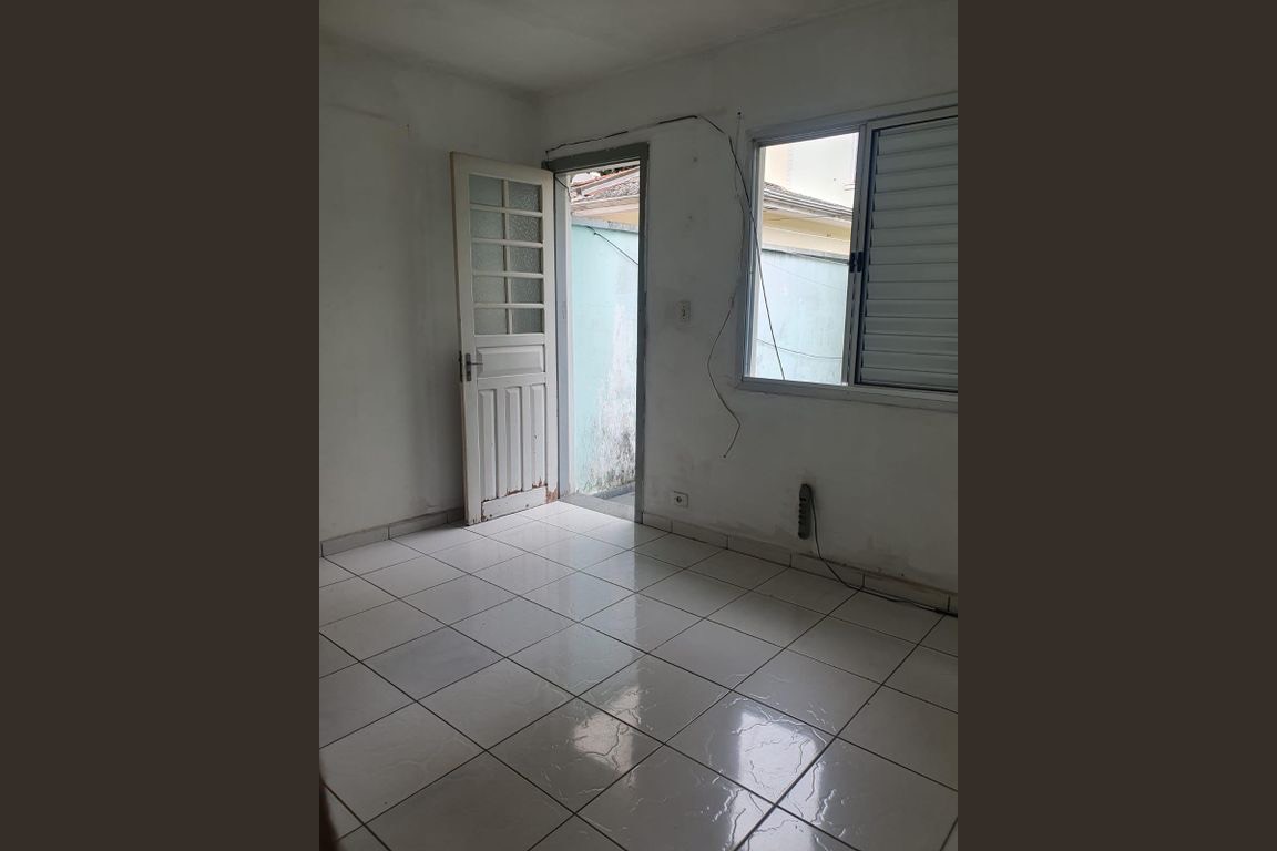 Casa de 2 dormitórios na Vila Vera