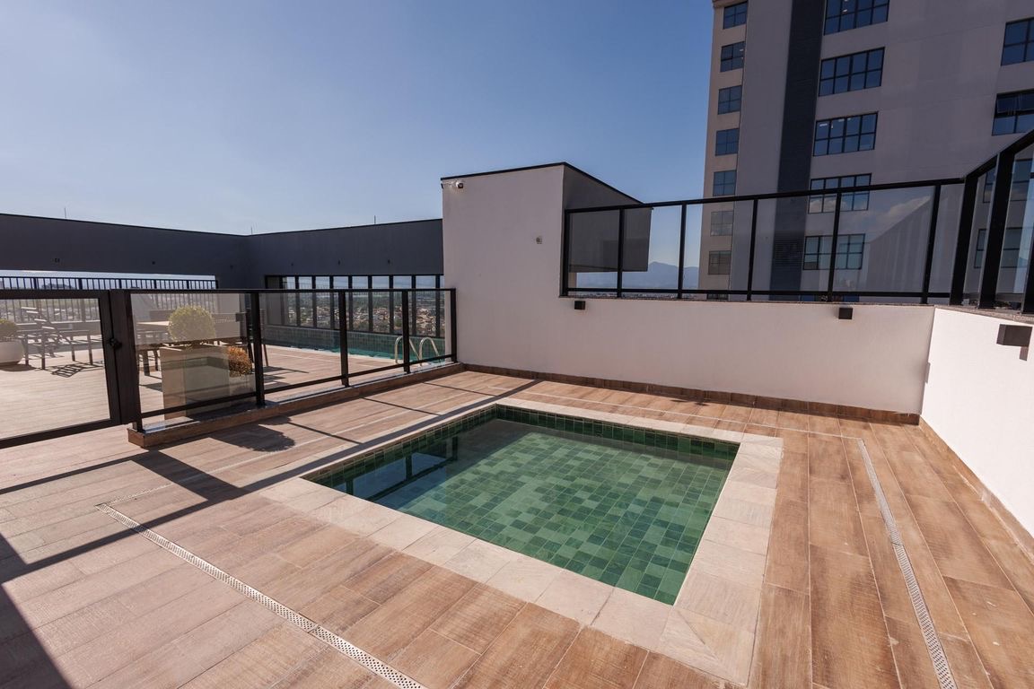 Piscina na cobertura